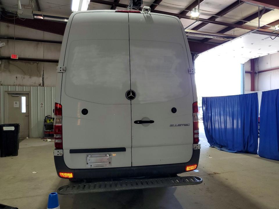 69319186 :رقم المزاد ، WD3PE8DB4FP133431 vin ، 2015 Mercedes-benz Sprinter مزاد بيع