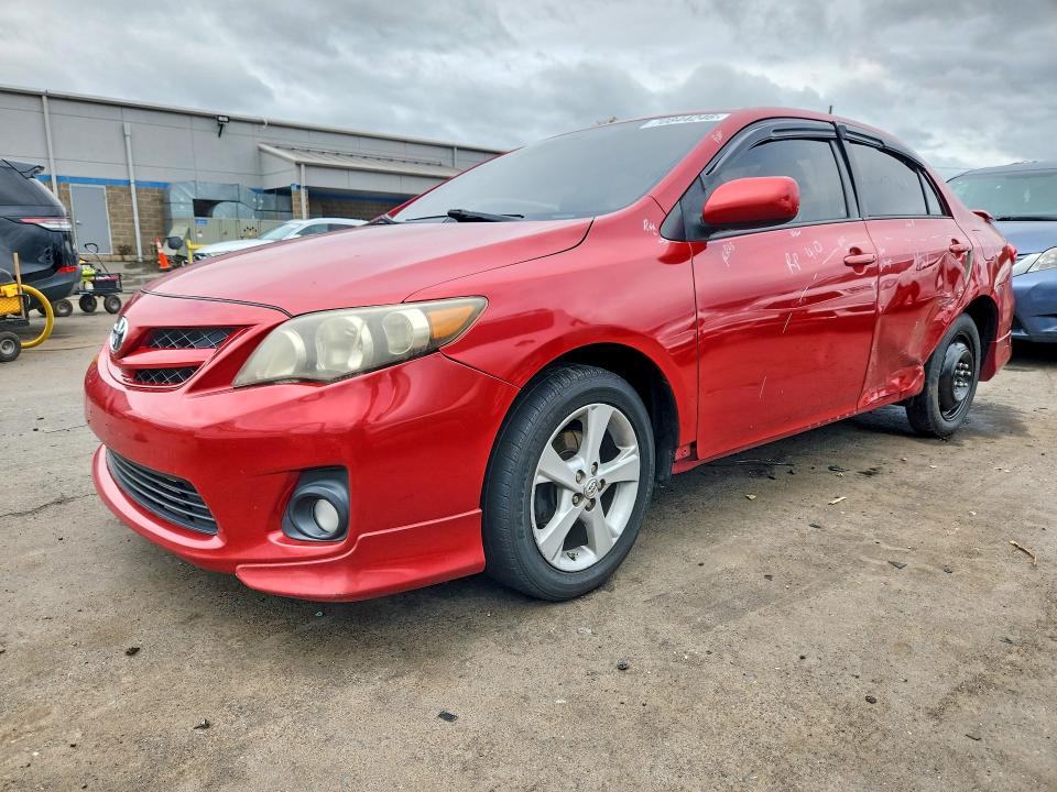 70844246 :رقم المزاد ، 2T1BU4EE4BC644327 vin ، 2011 Toyota Corolla مزاد بيع