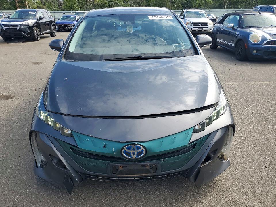 68743216 :رقم المزاد ، JTDKARFP4H3064504 vin ، 2017 Toyota Prius Prime مزاد بيع
