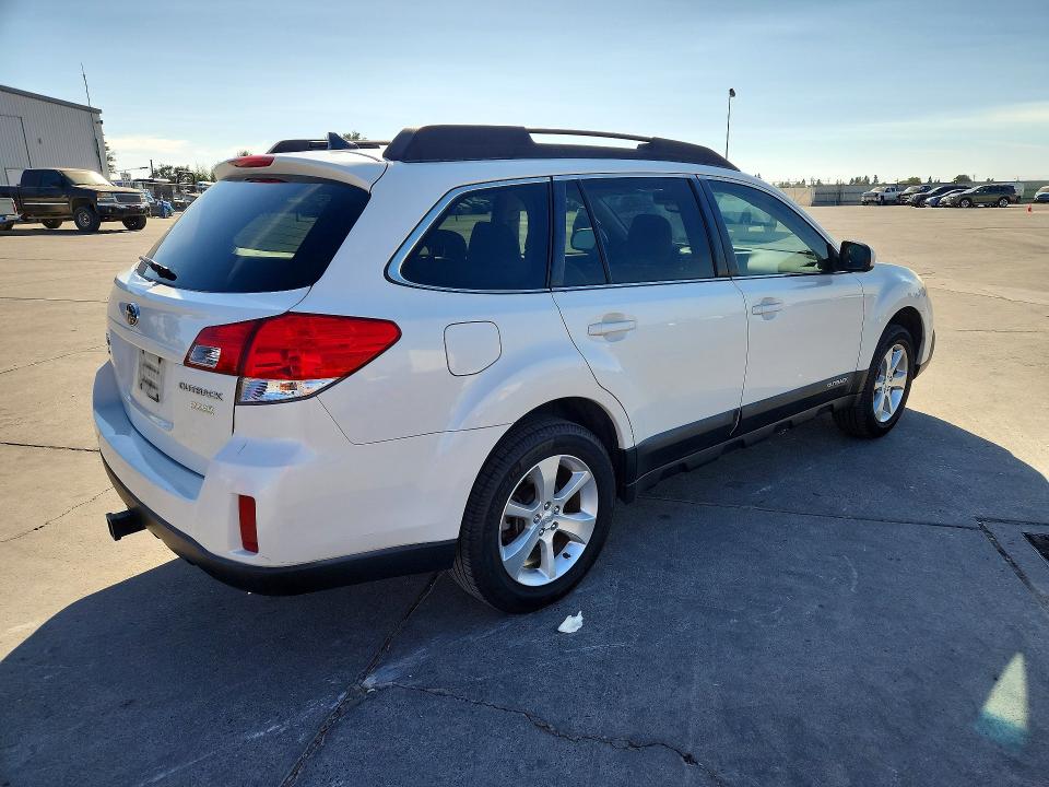 Продаж на аукціоні авто 2014 Subaru Outback, vin: 4S4BRBLC3E3325291, номер лоту: 67481196