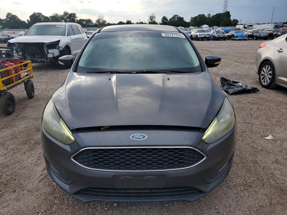 69127226 :رقم المزاد ، 1FADP3F27FL286269 vin ، 2015 Ford Focus مزاد بيع