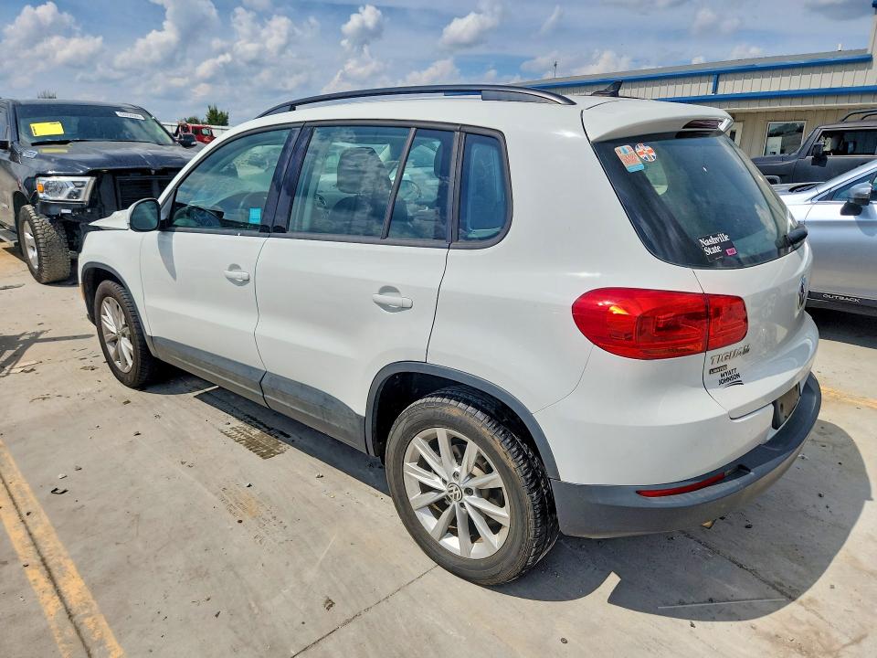 68437686 :رقم المزاد ، WVGAV7AX3JK005785 vin ، 2018 Volkswagen Tiguan Limited مزاد بيع