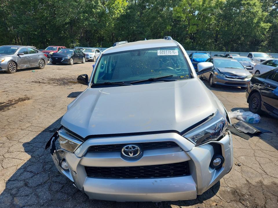 68977876 :رقم المزاد ، JTEZU5JR8K5195904 vin ، 2019 Toyota 4runner مزاد بيع