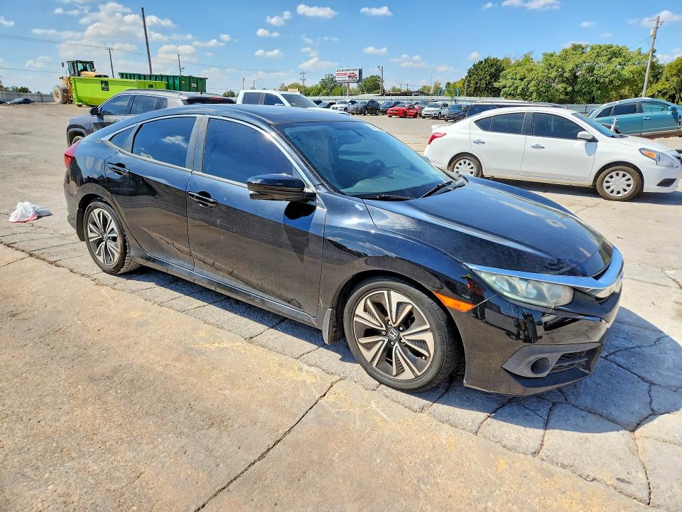 Aukcja sprzedaży 2016 Honda Civic, vin: 2HGFC1F38GH631000, numer aukcji: 69340936