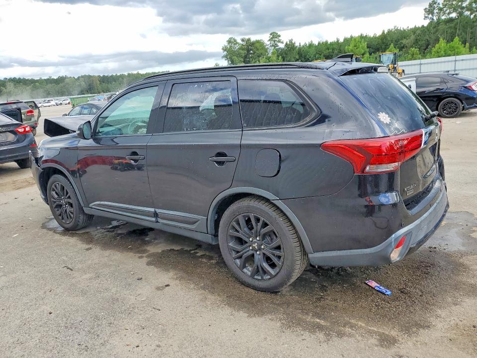 Продаж на аукціоні авто 2018 Mitsubishi Outlander, vin: JA4AD3A32JZ045595, номер лоту: 67639126