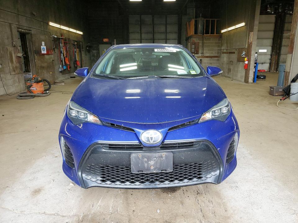 2018 Toyota Corolla მანქანა იყიდება აუქციონზე, vin: 2T1BURHE4JC077804, აუქციონის ნომერი: 69809036