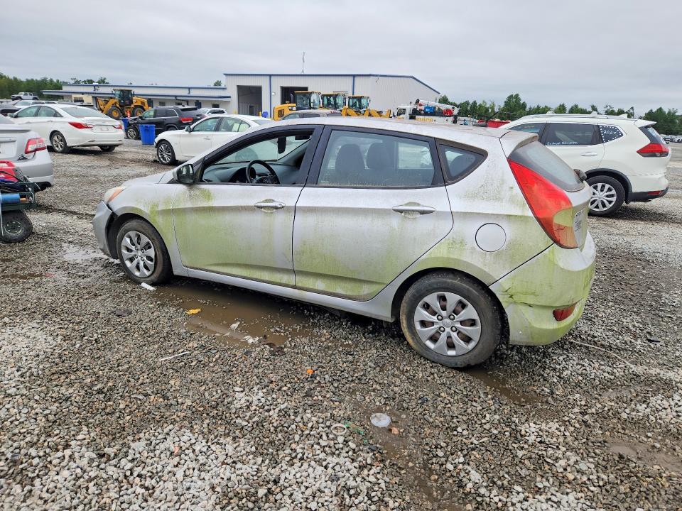 2015 Hyundai Accent მანქანა იყიდება აუქციონზე, vin: KMHCT5AE1FU208350, აუქციონის ნომერი: 70277246