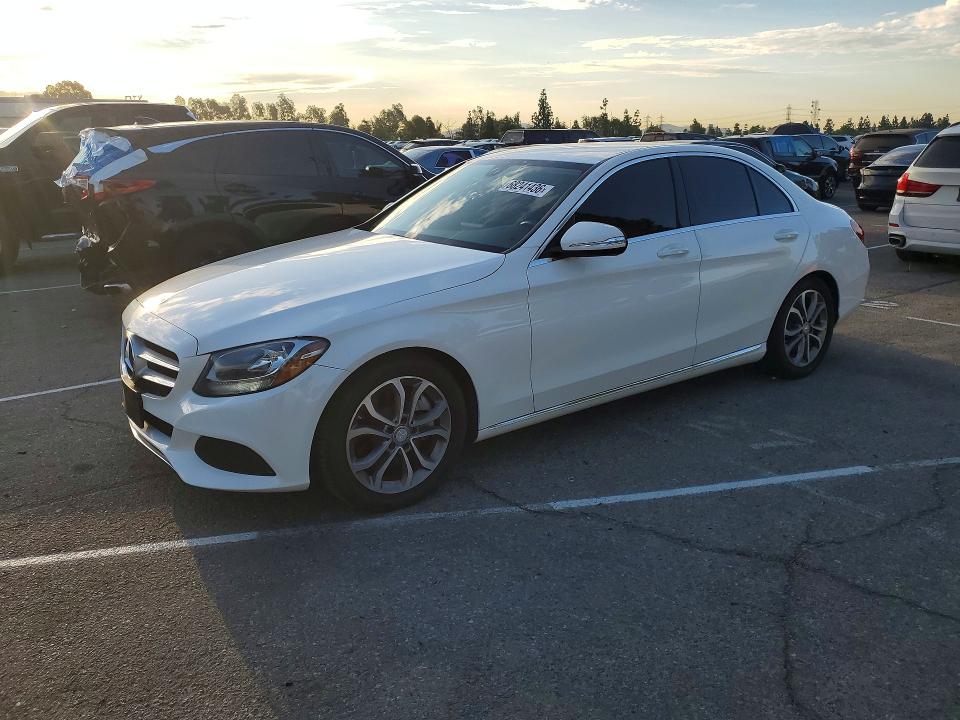2015 Mercedes-benz C მანქანა იყიდება აუქციონზე, vin: 55SWF4JB5FU083126, აუქციონის ნომერი: 68241436