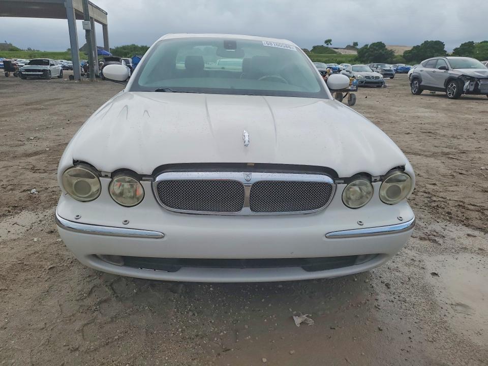 2006 Jaguar Xj8 მანქანა იყიდება აუქციონზე, vin: SAJWA71B86SH00348, აუქციონის ნომერი: 68160586