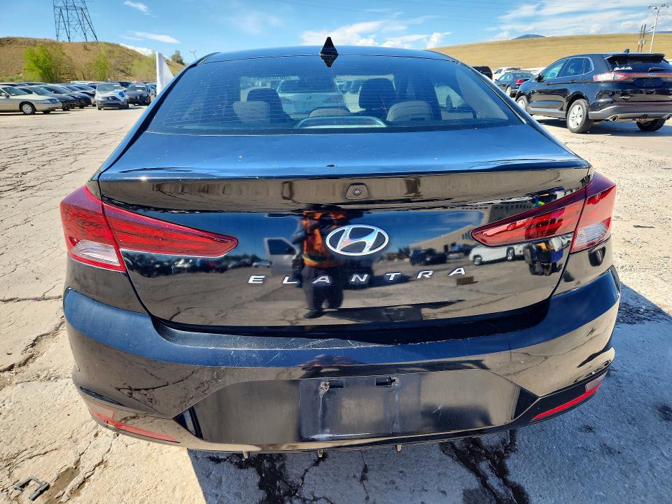 2019 Hyundai Elantra მანქანა იყიდება აუქციონზე, vin: 5NPD84LF2KH463460, აუქციონის ნომერი: 68103846