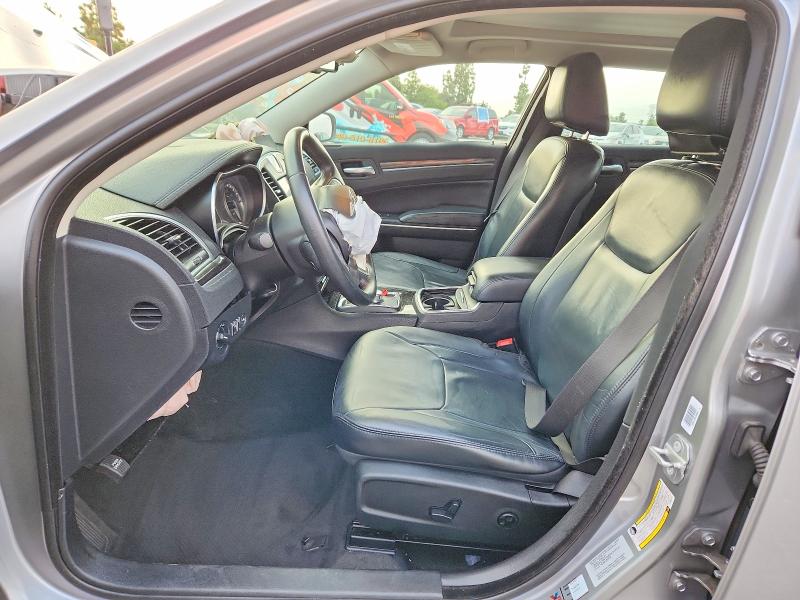 69822906 :رقم المزاد ، 2C3CCAAGXFH930776 vin ، 2015 Chrysler 300 مزاد بيع