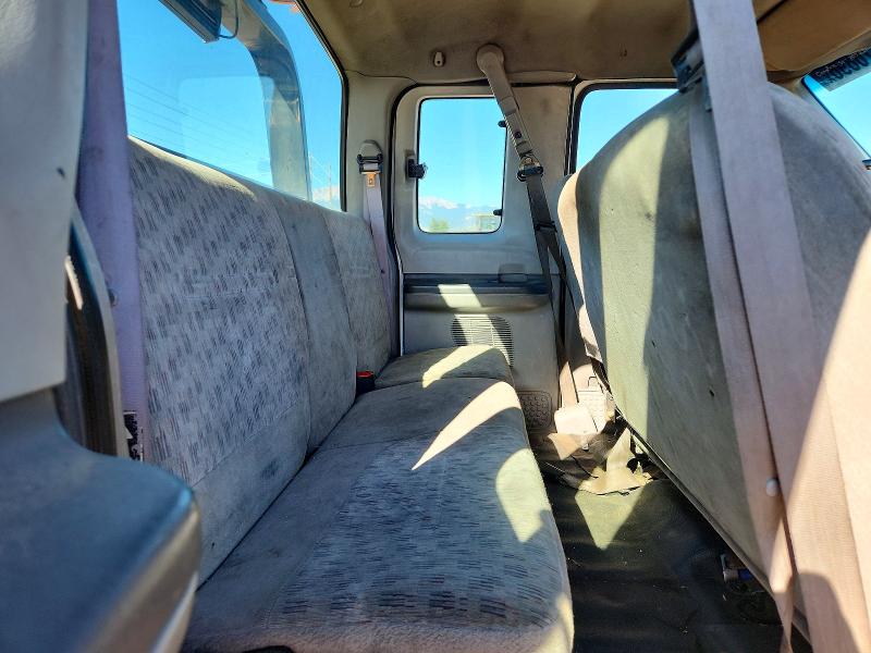 67376896 :رقم المزاد ، 3FDNX65H8YMA82695 vin ، 2006 Ford F650 مزاد بيع