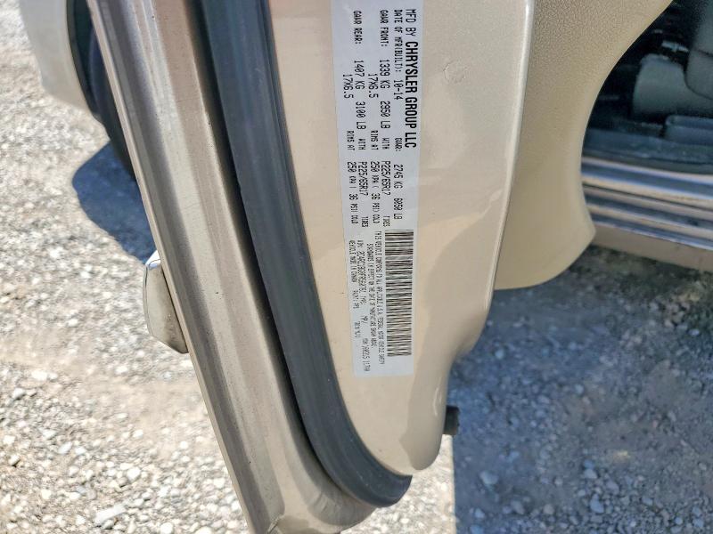 69446686 :رقم المزاد ، 2C4RC1BG0FR560761 vin ، 2015 Chrysler Town & Country مزاد بيع