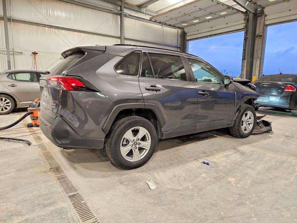 Продажа на аукционе авто 2020 Toyota Rav4, vin: 2T3P1RFV4LC070704, номер лота: 70149116