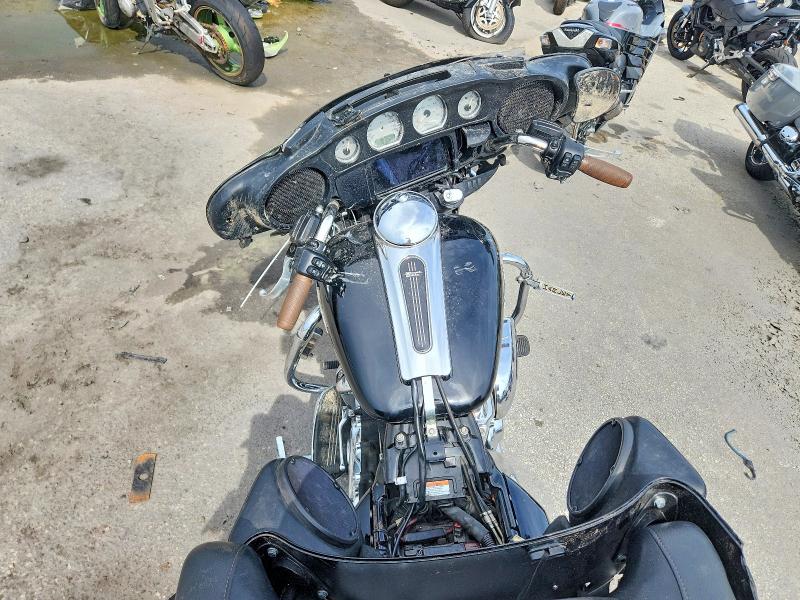69389886 :رقم المزاد ، 1HD1KBC1XLB634437 vin ، 2020 Harley-davidson Flhx مزاد بيع