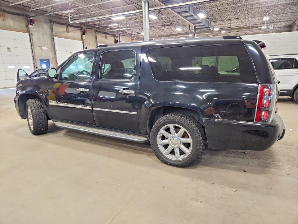 2014 Gmc Yukon Xl მანქანა იყიდება აუქციონზე, vin: 1GKS2MEF3ER170710, აუქციონის ნომერი: 68602776