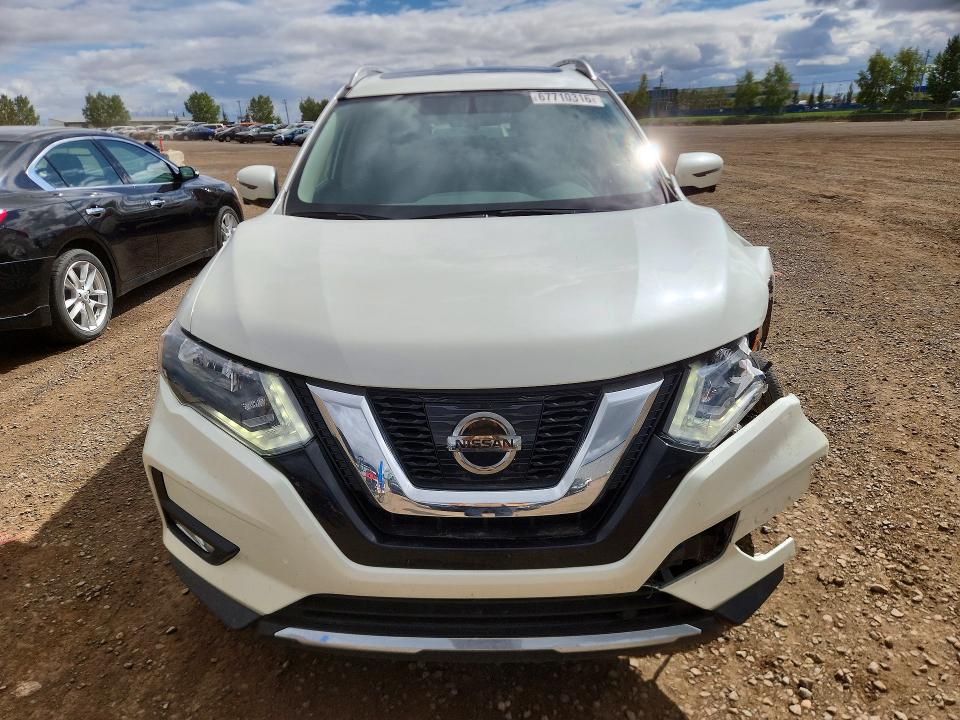 2017 Nissan Rogue მანქანა იყიდება აუქციონზე, vin: 5N1AT2MM4HC853740, აუქციონის ნომერი: 67710316