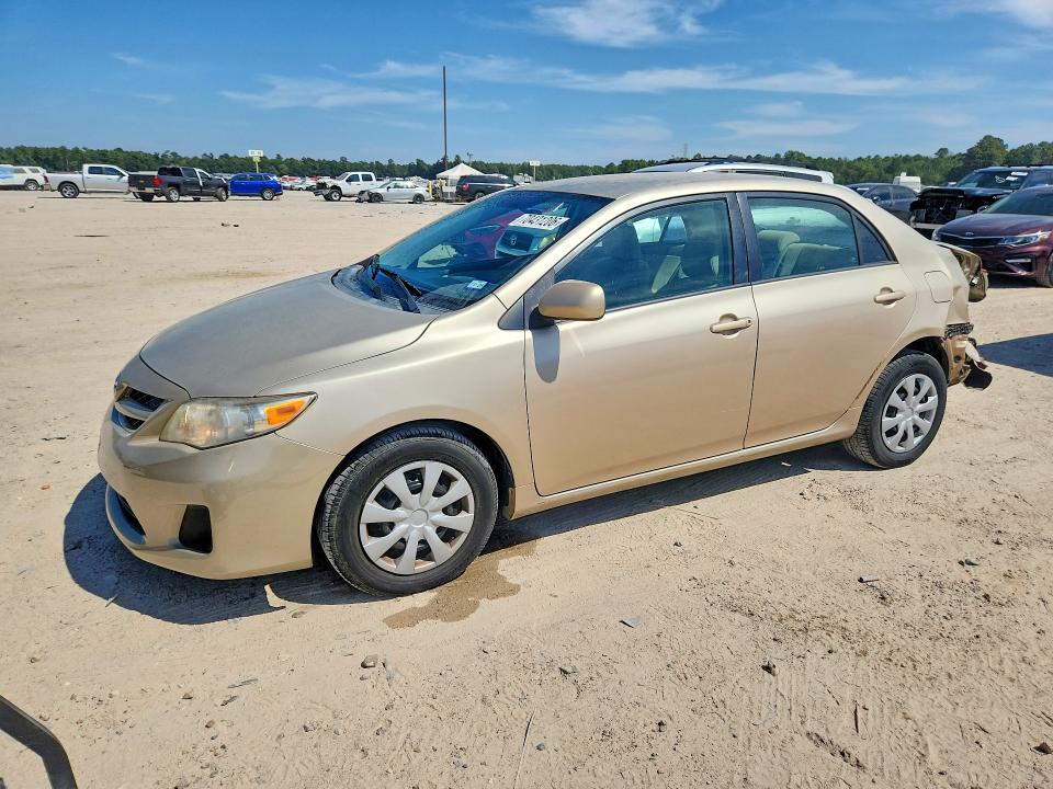 70431206 :رقم المزاد ، 2T1BU4EE7BC628199 vin ، 2011 Toyota Corolla مزاد بيع