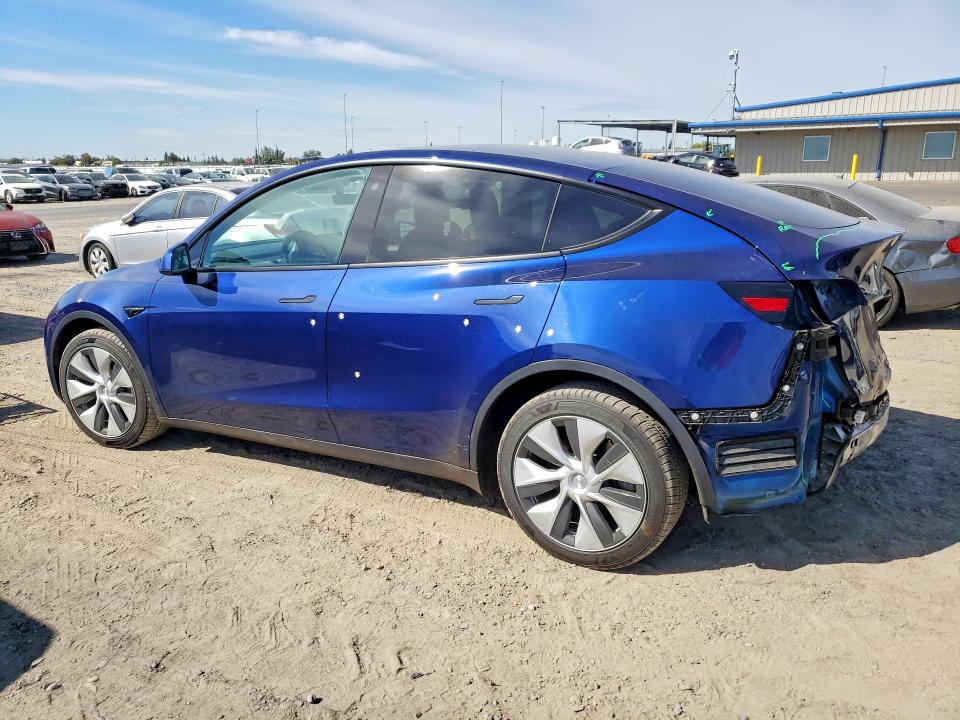 68366486 :رقم المزاد ، 7SAYGDEE7PF628808 vin ، 2023 Tesla Model Y مزاد بيع