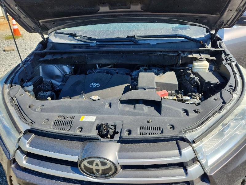 Продажа на аукционе авто 2019 Toyota Highlander, vin: 5TDZZRFH0KS361596, номер лота: 68004166