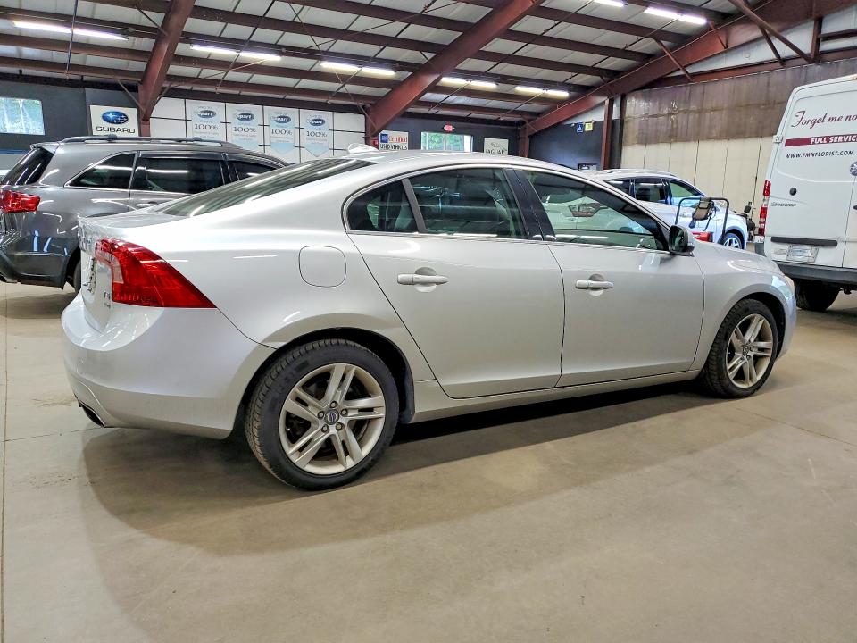 69353446 :رقم المزاد ، YV1612FH2E2290666 vin ، 2014 Volvo S60 مزاد بيع