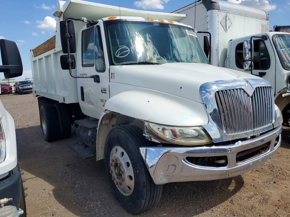 65928456 :رقم المزاد ، 1HTMMAAN24H612619 vin ، 2004 International 4000 مزاد بيع
