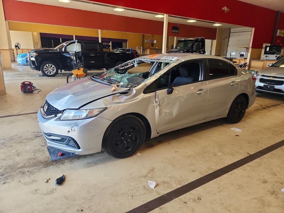 2015 Honda Civic მანქანა იყიდება აუქციონზე, vin: 19XFB2F55FE227400, აუქციონის ნომერი: 69925396