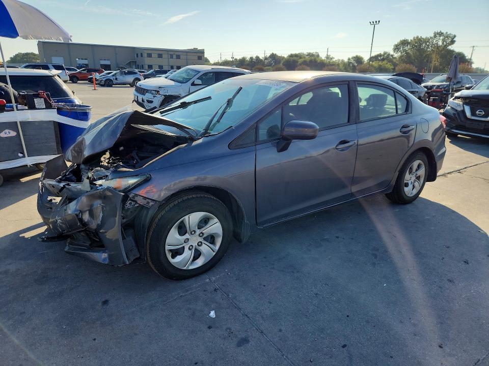 Продаж на аукціоні авто 2015 Honda Civic, vin: 2HGFB2F58FH558851, номер лоту: 70090096