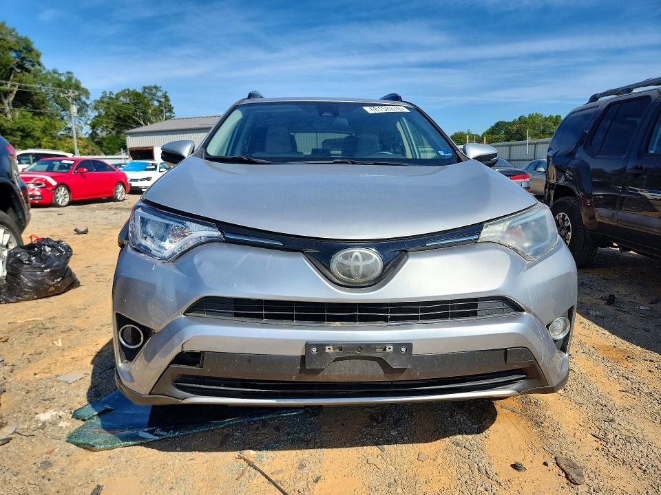 68158376 :رقم المزاد ، JTMRFREVXJJ202158 vin ، 2018 Toyota Rav4 مزاد بيع