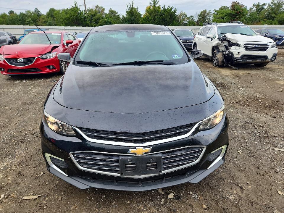 70085516 :رقم المزاد ، 1G1ZE5ST3HF110216 vin ، 2017 Chevrolet Malibu مزاد بيع