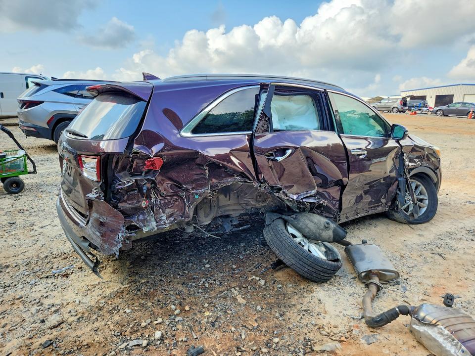 69240106 :رقم المزاد ، 5XYPG4A37GG063627 vin ، 2016 Kia Sorento مزاد بيع