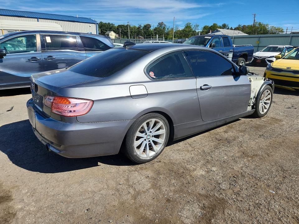 2010 Bmw 335 მანქანა იყიდება აუქციონზე, vin: WBAWC7C50AE271109, აუქციონის ნომერი: 70337816