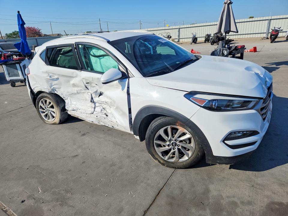 2017 Hyundai Tucson მანქანა იყიდება აუქციონზე, vin: KM8J3CA47HU299436, აუქციონის ნომერი: 67400666