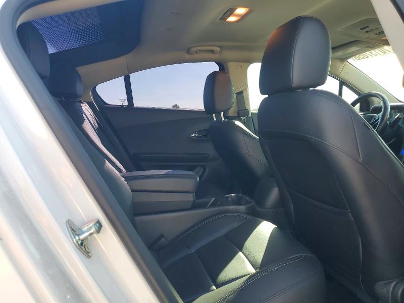 70137056 :رقم المزاد ، 1G1RD6E40FU138464 vin ، 2015 Chevrolet Volt مزاد بيع