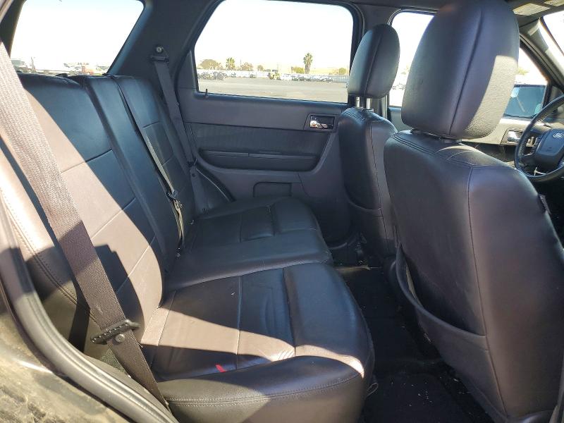 71425766 :رقم المزاد ، 1FMCU0EG6AKD33280 vin ، 2010 Ford Escape مزاد بيع