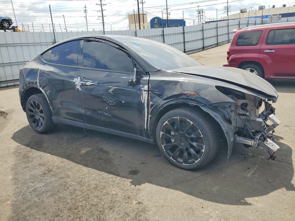 Продаж на аукціоні авто 2025 Tesla Model Y, vin: 7SAYGDED7SF219854, номер лоту: 69943096