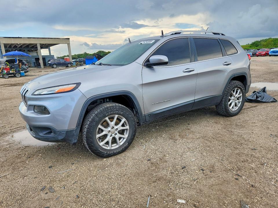 2017 Jeep Cherokee მანქანა იყიდება აუქციონზე, vin: 1C4PJMCS7HW656303, აუქციონის ნომერი: 68434306