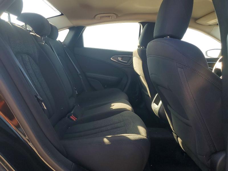 2015 Chrysler 200 მანქანა იყიდება აუქციონზე, vin: 1C3CCCAB1FN677337, აუქციონის ნომერი: 70979576