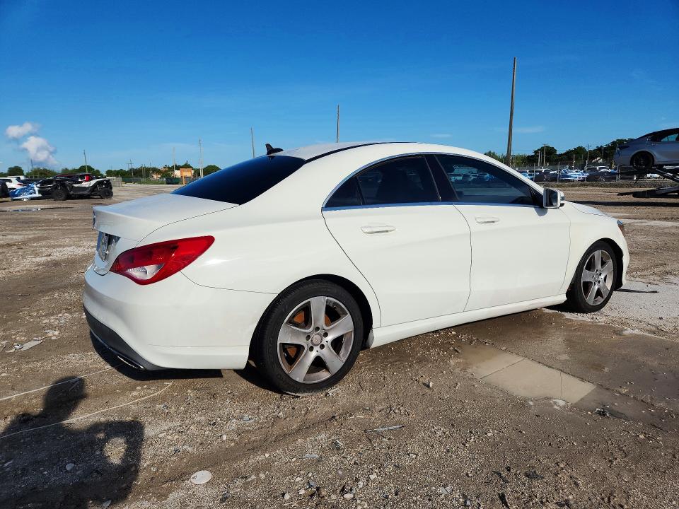 66584796 :رقم المزاد ، WDDSJ4EB6HN429283 vin ، 2017 Mercedes-benz Cla مزاد بيع