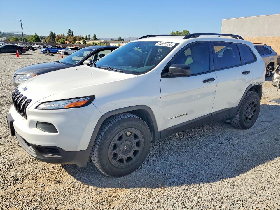2017 Jeep Cherokee მანქანა იყიდება აუქციონზე, vin: 1C4PJMAB7HW590757, აუქციონის ნომერი: 70985236