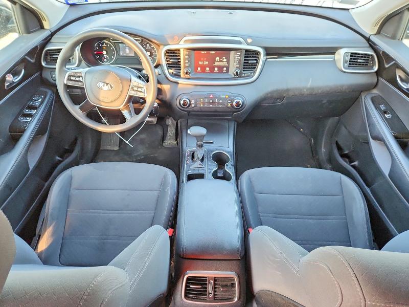 69647556 :رقم المزاد ، 5XYPG4A37KG568155 vin ، 2019 Kia Sorento مزاد بيع