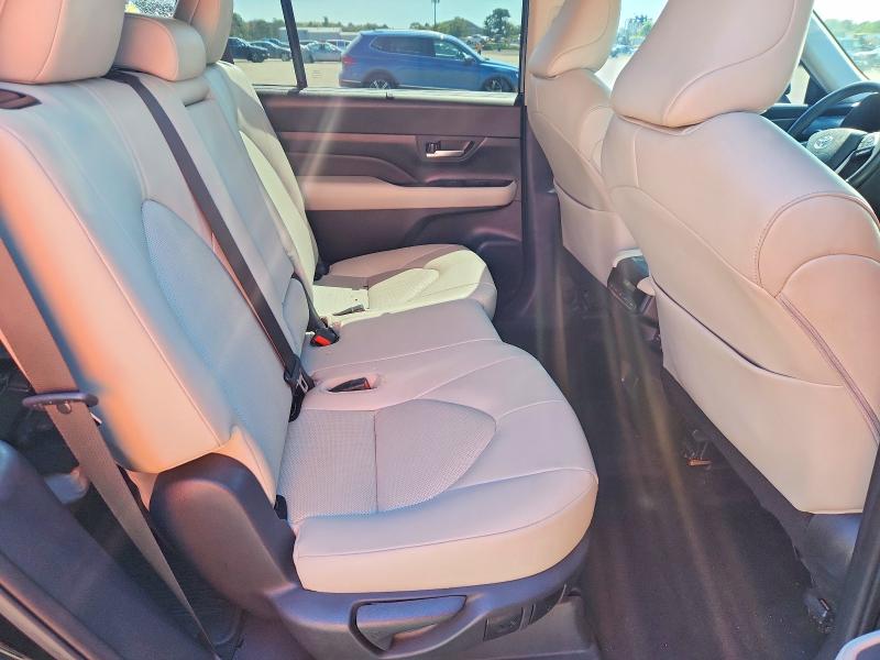 67998106 :رقم المزاد ، 5TDAAAB5XSS070802 vin ، 2025 Toyota Grand Highlander مزاد بيع