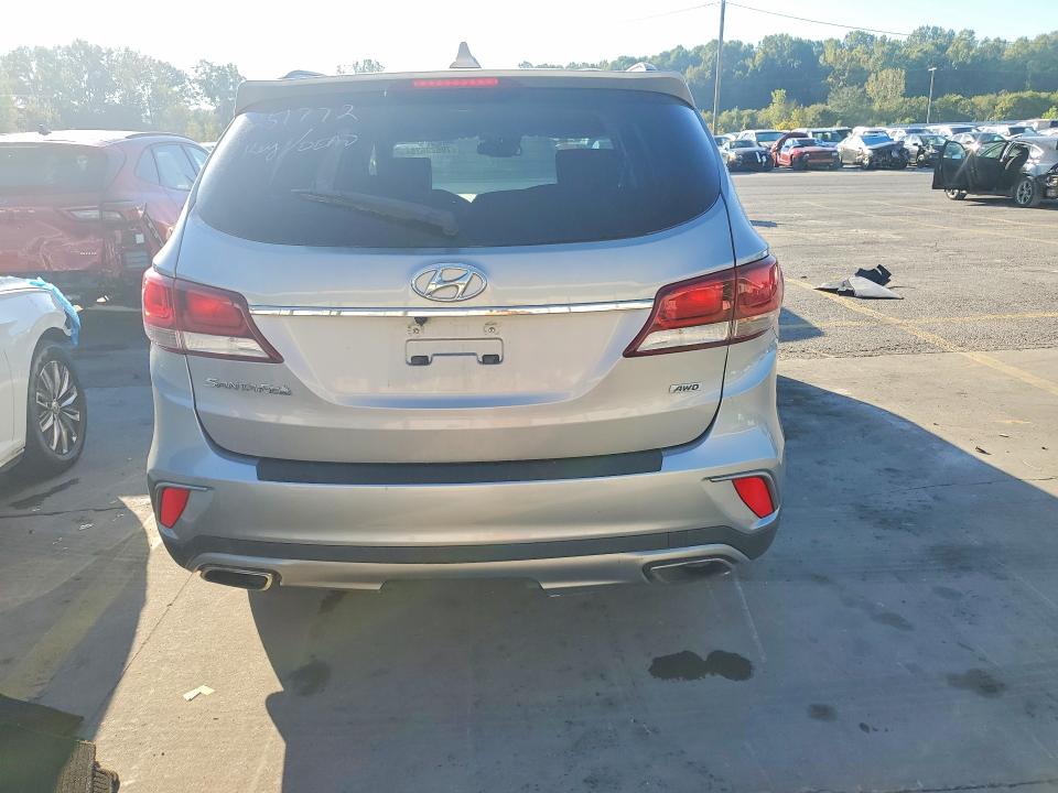 Продажа на аукционе авто 2017 Hyundai Santa Fe, vin: KM8SMDHF5HU251772, номер лота: 70623626