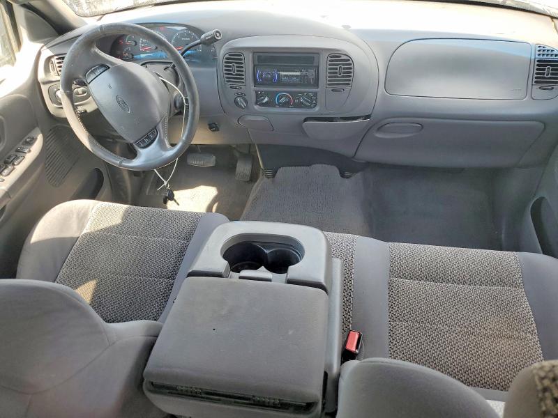 67298626 :رقم المزاد ، 1FTRW08L72KB31356 vin ، 2002 Ford F150 مزاد بيع