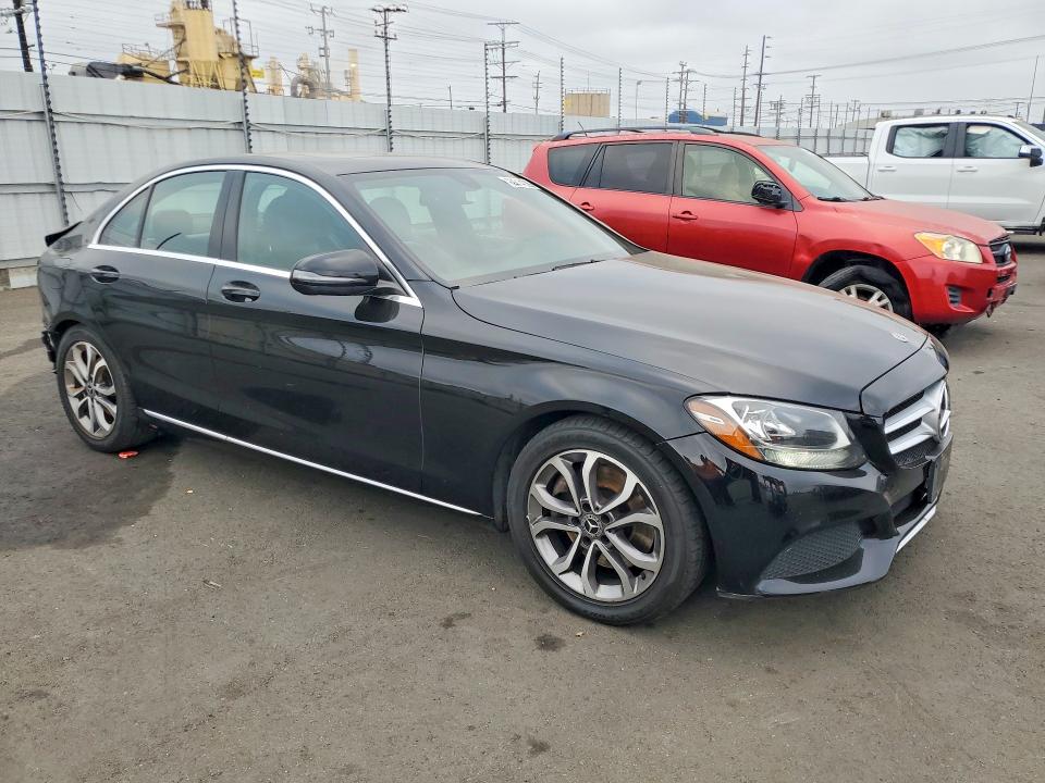 Продаж на аукціоні авто 2018 Mercedes-benz C, vin: 55SWF4JB9JU255375        , номер лоту: 68614526
