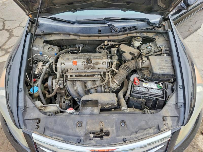 70221996 :رقم المزاد ، 1HGCP2F67CA188841 vin ، 2012 Honda Accord مزاد بيع