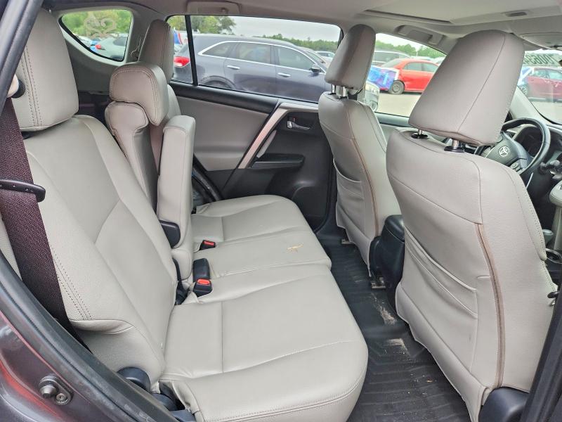 Продаж на аукціоні авто 2017 Toyota Rav4, vin: JTMRFREV4HJ712032, номер лоту: 70063426