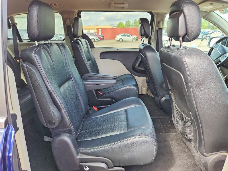 2016 Chrysler Town & Country მანქანა იყიდება აუქციონზე, vin: 2C4RC1CG8GR149835, აუქციონის ნომერი: 68016006