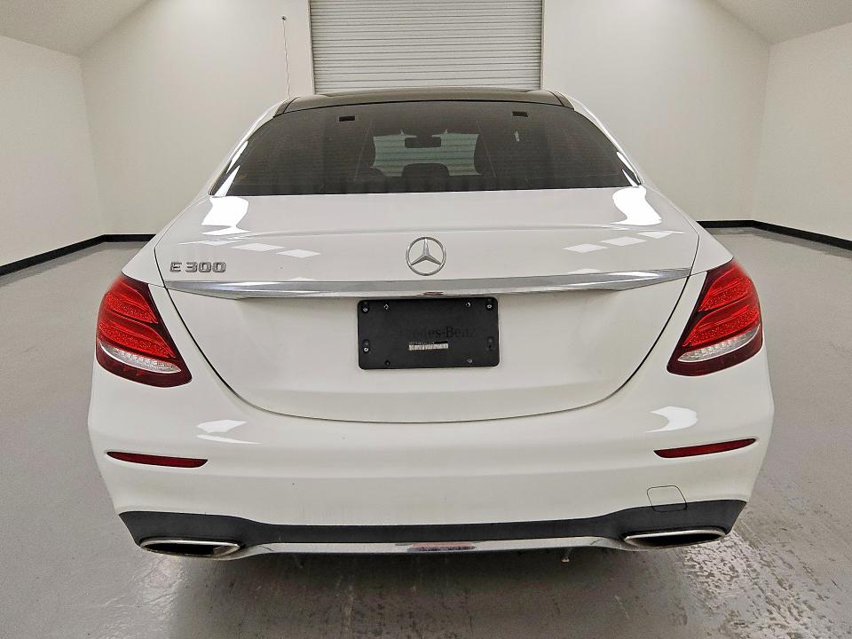 2019 Mercedes-benz E მანქანა იყიდება აუქციონზე, vin: WDDZF4JB1KA666588, აუქციონის ნომერი: 64939106