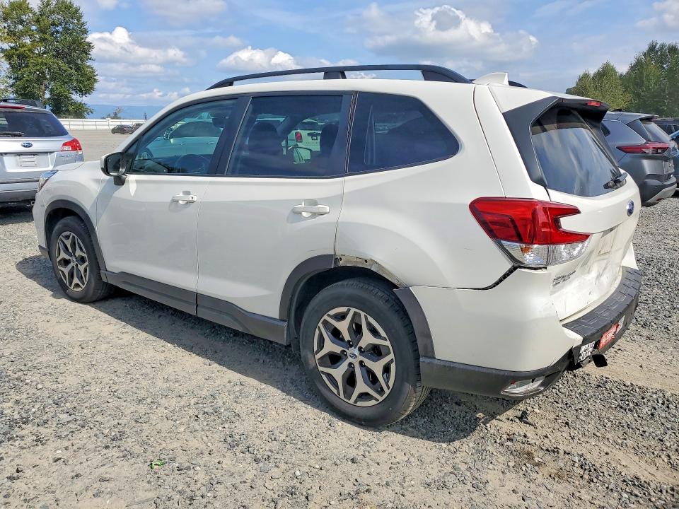 2020 Subaru Forester მანქანა იყიდება აუქციონზე, vin: JF2SKAJC1LH515498, აუქციონის ნომერი: 67832536